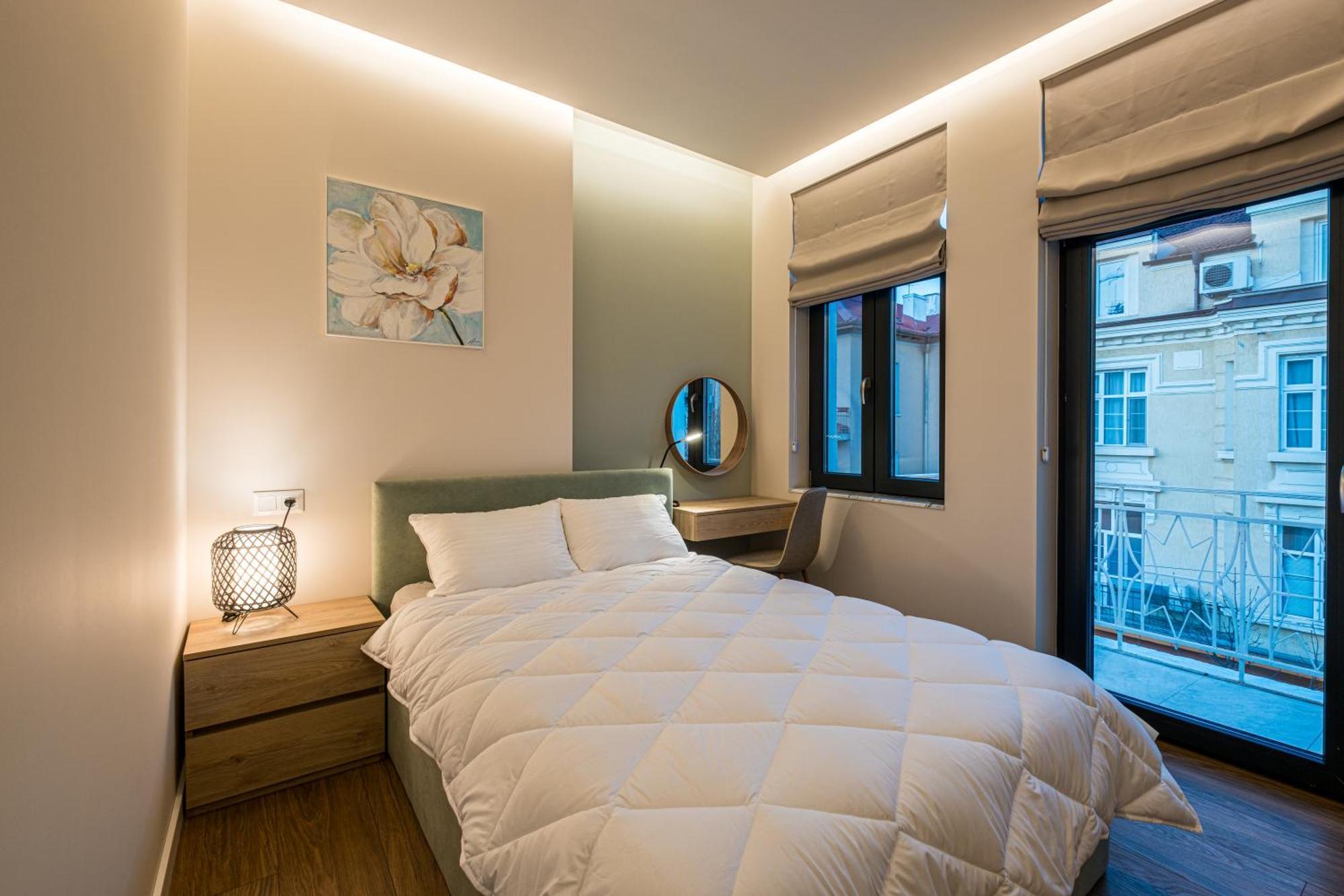 North 21 - Brand New Modern 1Bd Apt In Sofia Center By Flat Mаnager ภายนอก รูปภาพ
